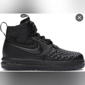 Nike W LF1 Duckboot Size 6.5 women's Black